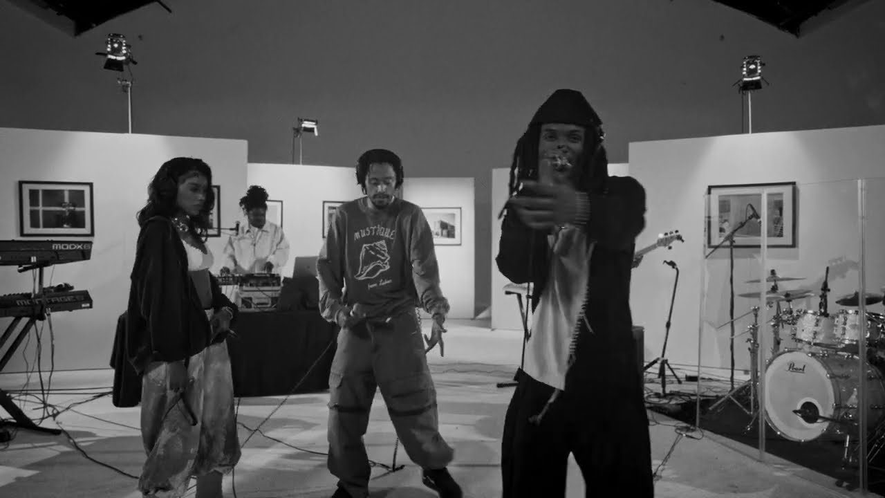 Saba feat. Joseph Chilliams and Jean Deaux - 30secchop Live