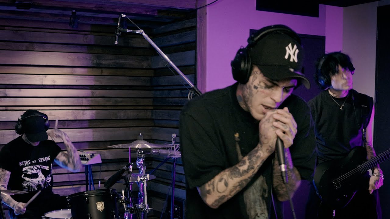 Lil Skies – Falling Backwards
