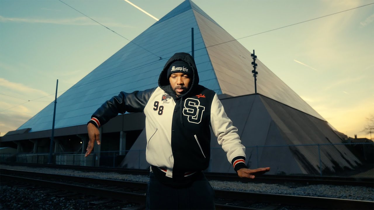 Diplo feat. Project Pat & Juicy J – Flashlight