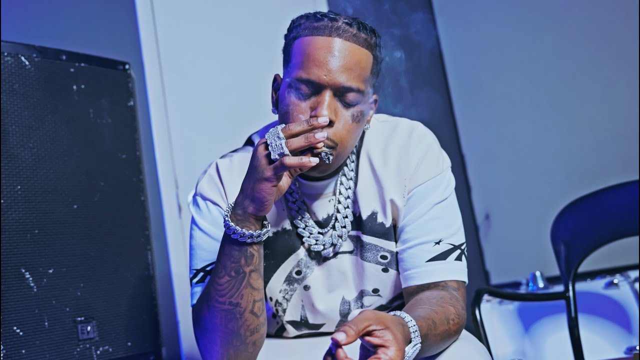 Finesse2Tymes - Crazy Ash