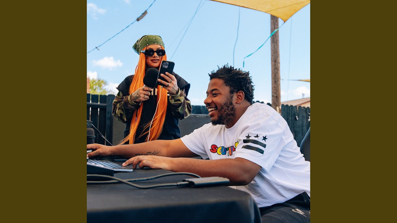 LaRussell & Snow Tha Product & ClayDough - Am I Blurry?