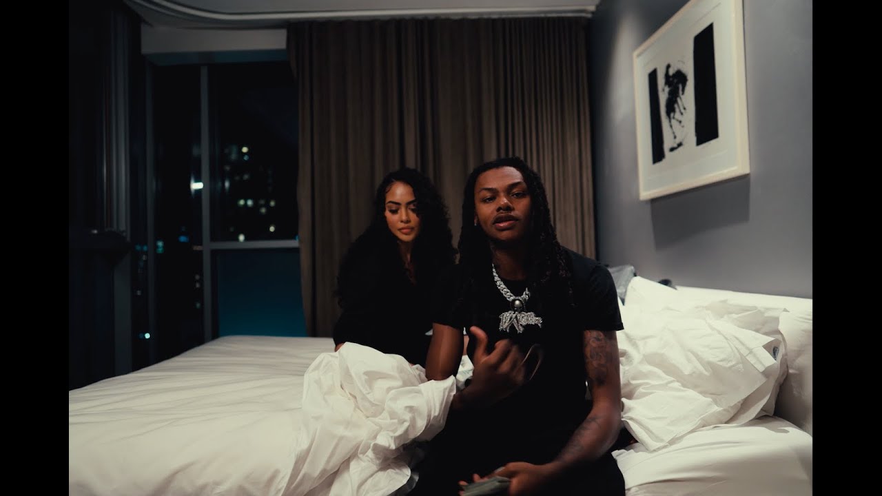 Babyfxce E – Blackout