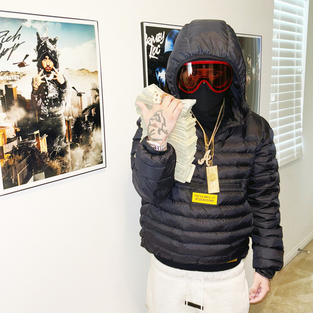 GmoneyDt - Bein Me Ain't Ez (8 tracks)