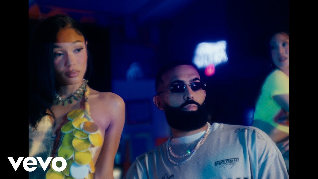 Coi Leray & Eladio Carrión – Outside