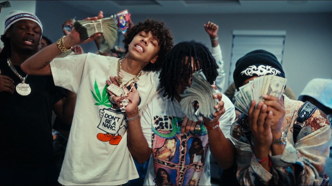 Moway & Luh Tyler – MAYBACH JUMPING 2