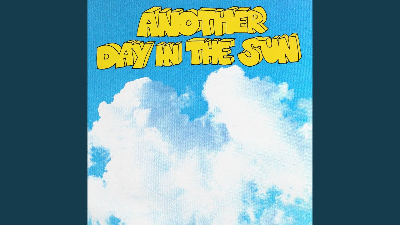 Connor Price & LaRussell – Another Day In The Sun