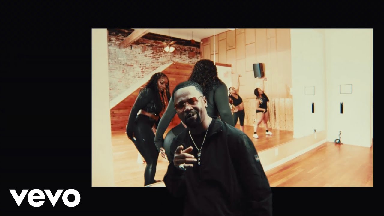 Juvenile – Shake Ya Booty Muscles