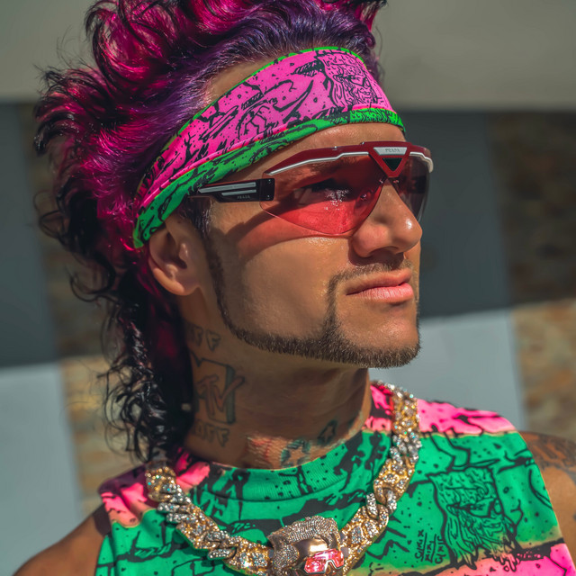 OG Ron C & Riff Raff – FUCHSiA FALCON (16 tracks)